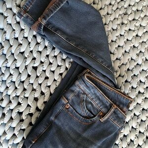 EUC. Fleece lined jeans - so warm - size 28x30.  "Skinny style"
